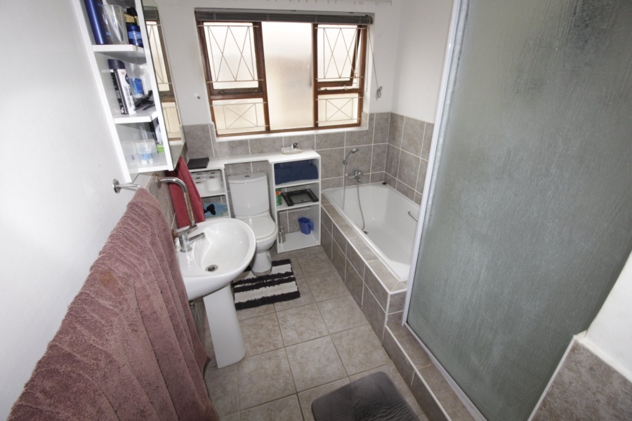 4 Bedroom Property for Sale in Noorsekloof Eastern Cape